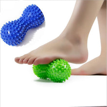 Load image into Gallery viewer, Foot Massage Roller Peanut Double Lacrosse Spiky Ball Myofascial Balls for Plantar Fasciitis Mobility Back Foot Arch Pain Relief
